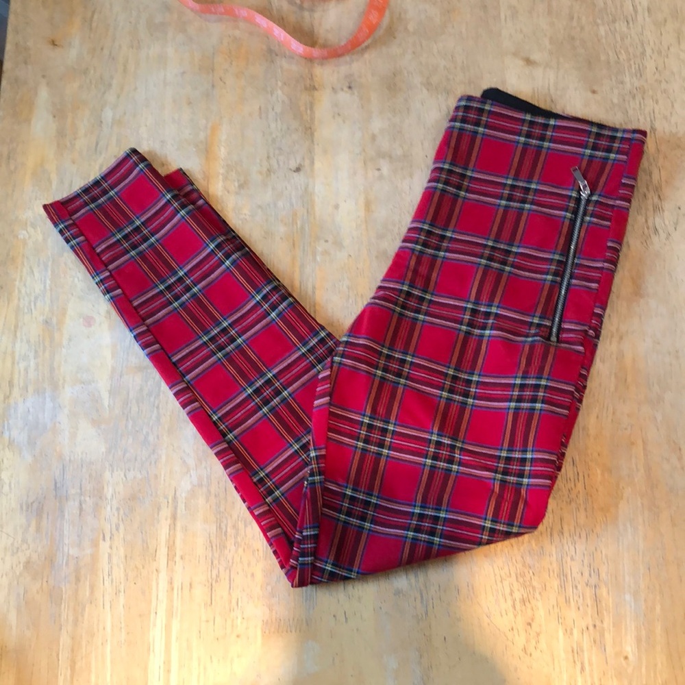 Zara NWOT Red and Black Tartan skinny pants